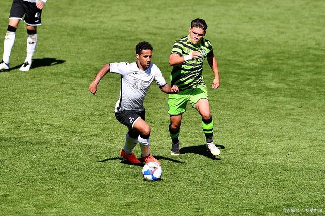 斯旺西客场小胜巴恩斯利,英冠升级前景看涨的简单介绍 斯旺西客场小胜巴恩斯利,英冠升级前景看涨的简单介绍