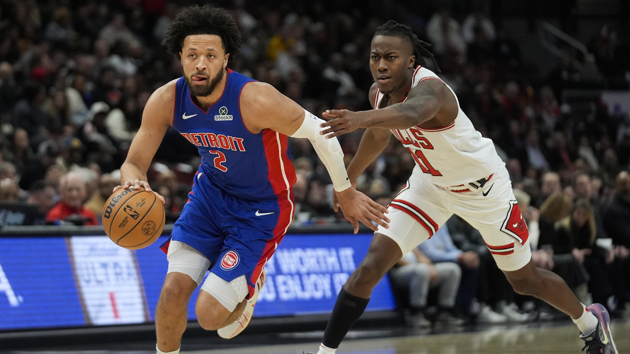 包含开拓者大胜公牛，取得四连胜的词条