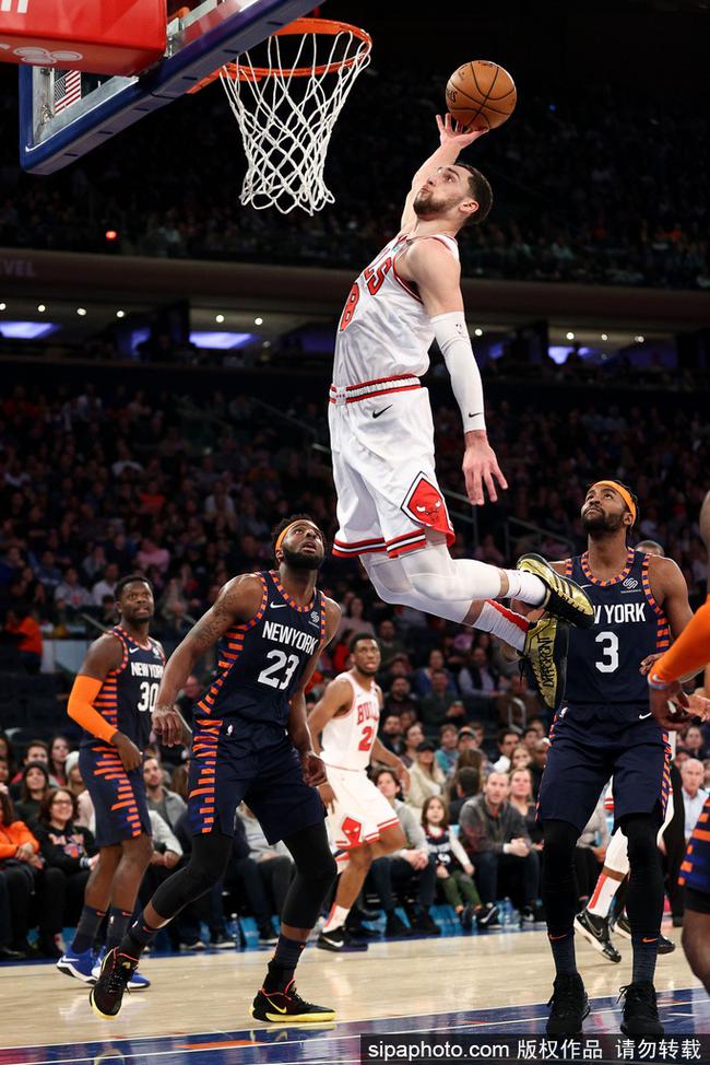 包含开拓者大胜公牛，取得四连胜的词条