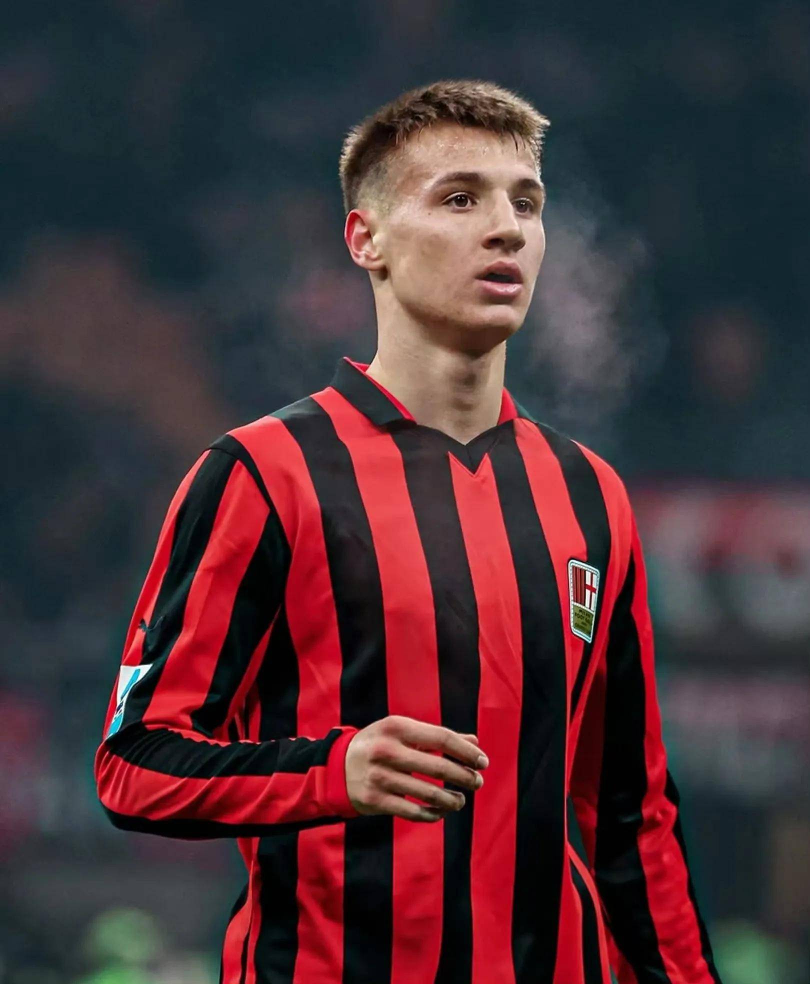 AC米兰球员伤情恢复良好，或将重返战场