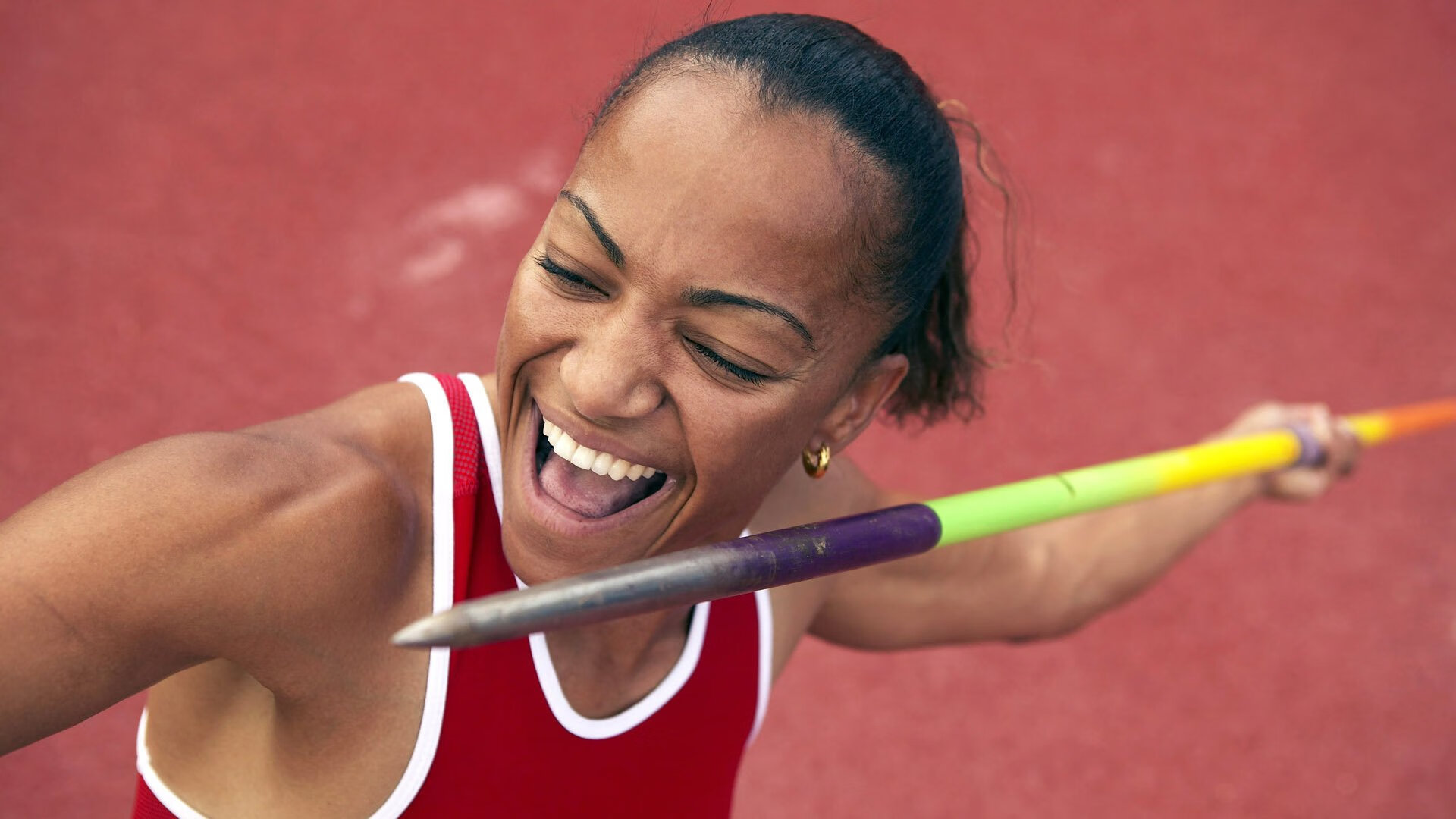 西甲国家德比焦点战，皇马压制牙买加的战术密码