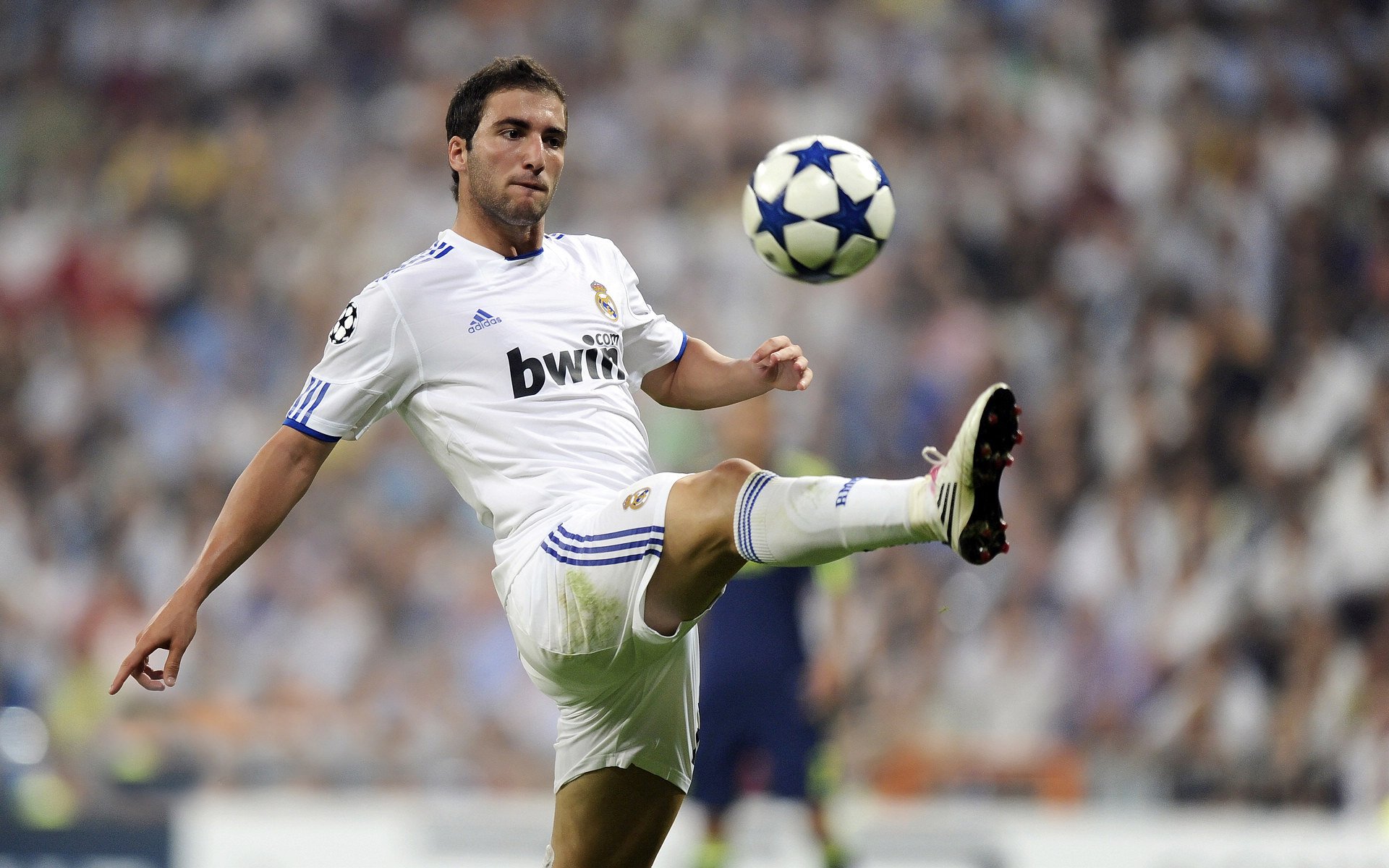 极光下的绝杀，迪马利亚一剑封喉，冰岛末节奇迹逆转瑞士